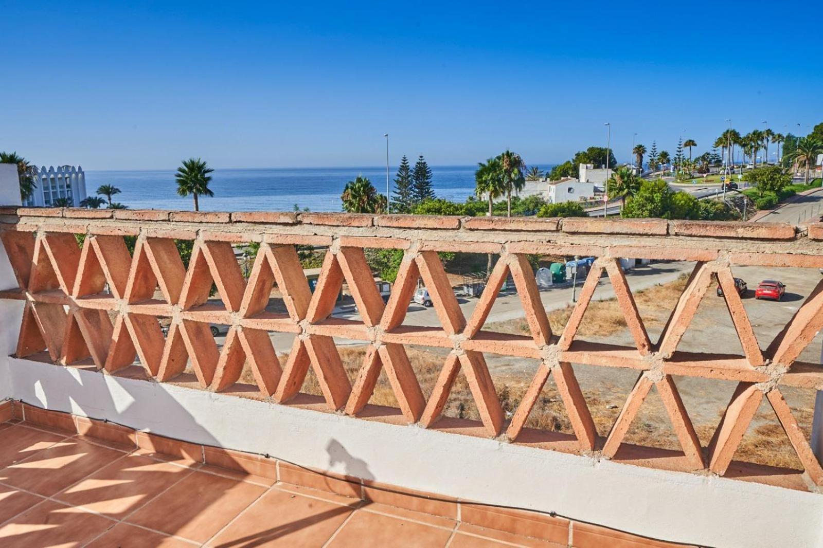 Villa Pura - Private Jacuzzi & Heated Pool Nerja Kültér fotó