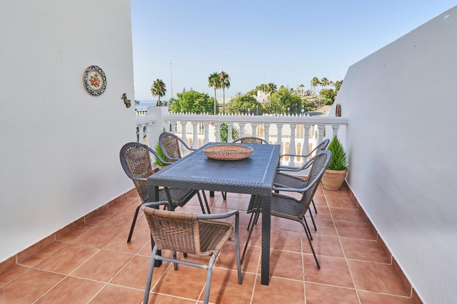 Villa Pura - Private Jacuzzi & Heated Pool Nerja Kültér fotó