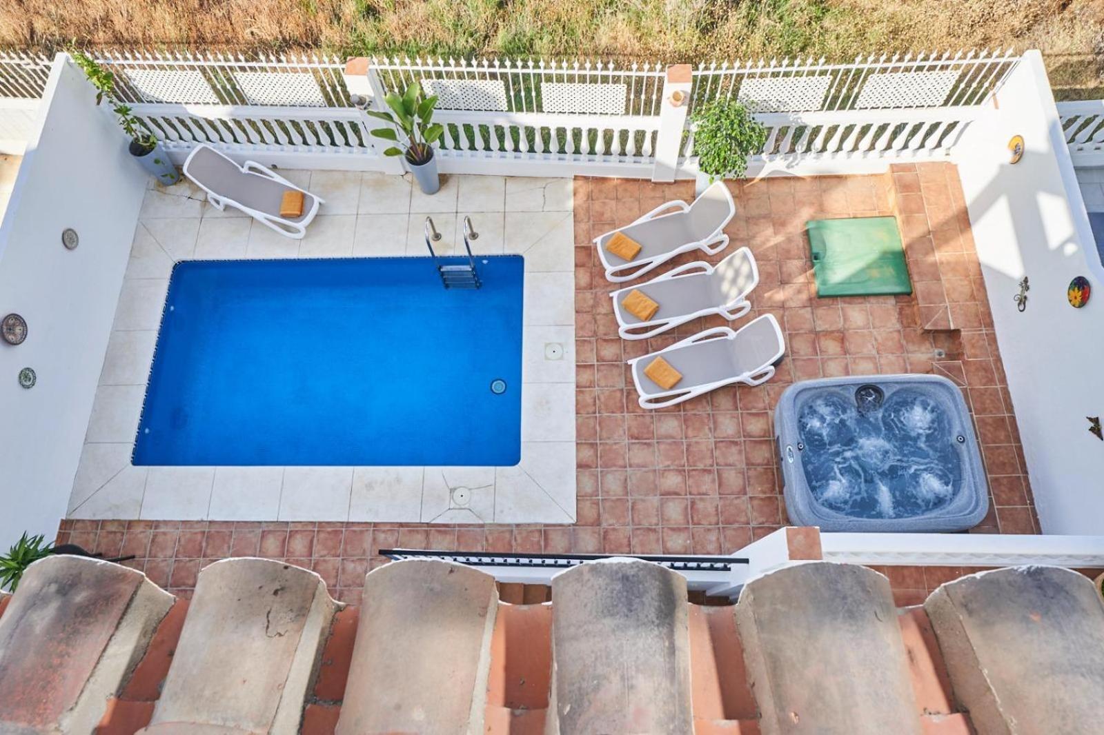 Villa Pura - Private Jacuzzi & Heated Pool Nerja Kültér fotó