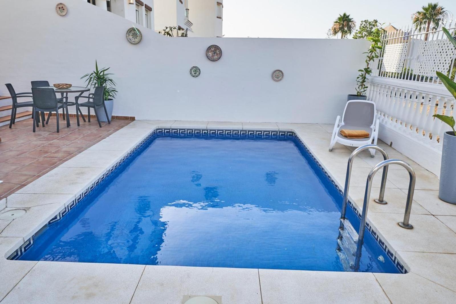 Villa Pura - Private Jacuzzi & Heated Pool Nerja Kültér fotó